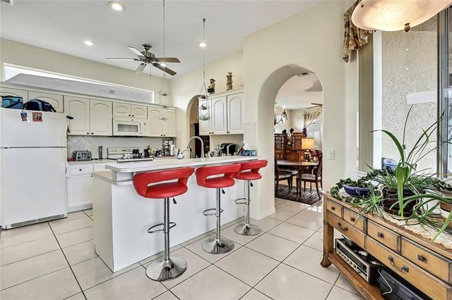 10155 DUFFY CIRCLE, Weeki Wachee, FL 34613
