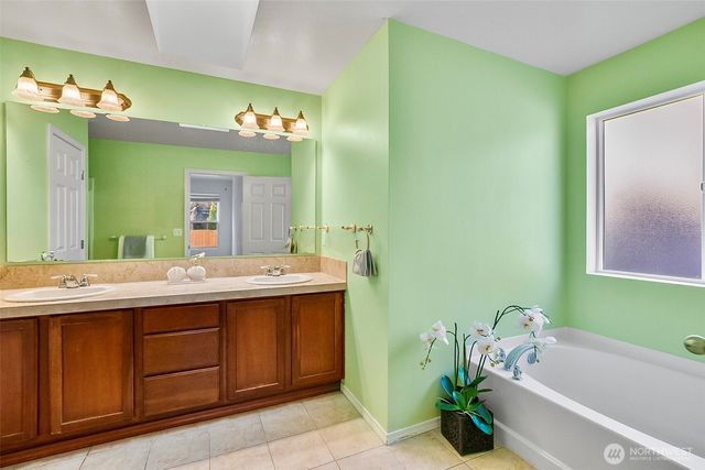 20412 123rd Avenue NE, Bothell, WA 98011