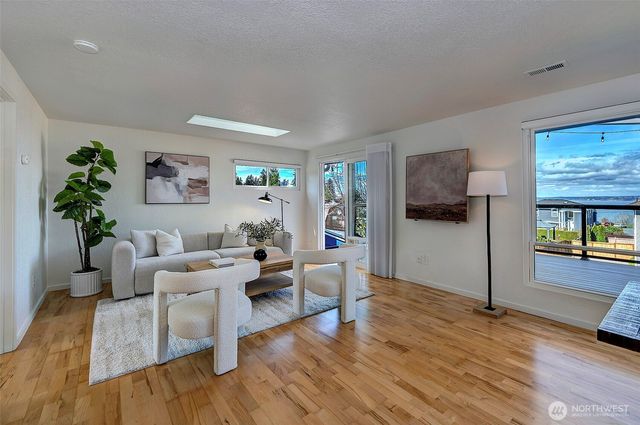 1713 Bailey Avenue, Everett, WA 98203