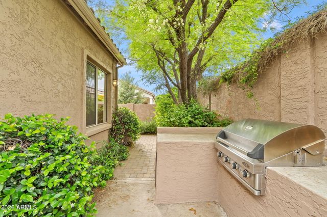 4904 E BLUEFIELD Avenue, Scottsdale, AZ 85254