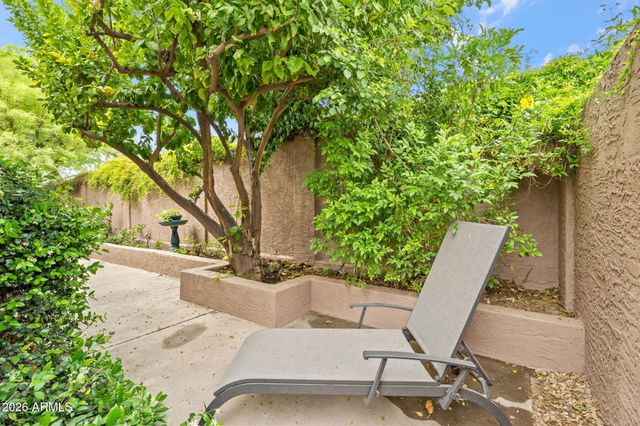 4904 E BLUEFIELD Avenue, Scottsdale, AZ 85254