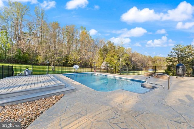 60 SNAPDRAGON DR, Stafford, VA 22556