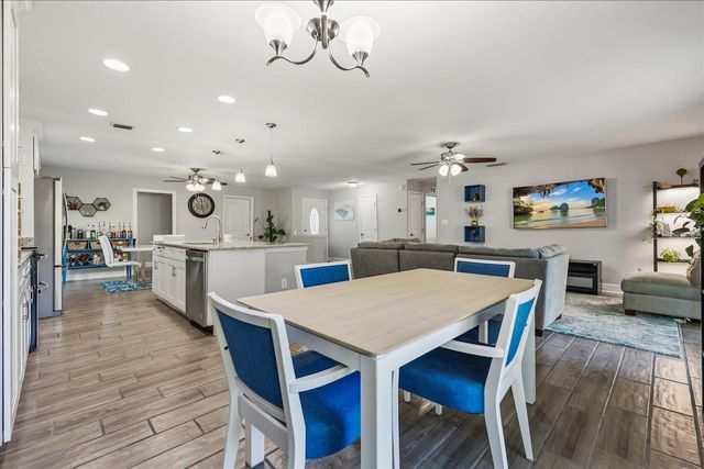 524 E HILLCREST STREET, Altamonte Springs, FL 32701