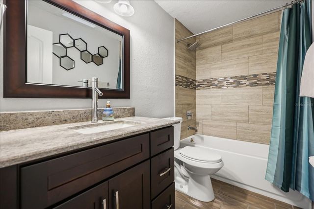 524 E HILLCREST STREET, Altamonte Springs, FL 32701