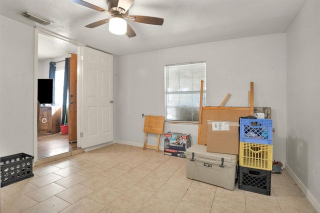 417 E Park Street, Alvin, TX 77511