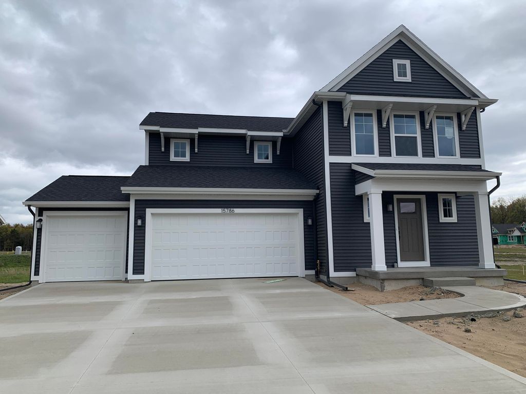15786 Norwalk Road, Grand Haven, MI 49417