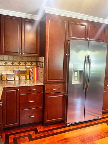 75 Foundry Street 28, Easton, MA 02375
