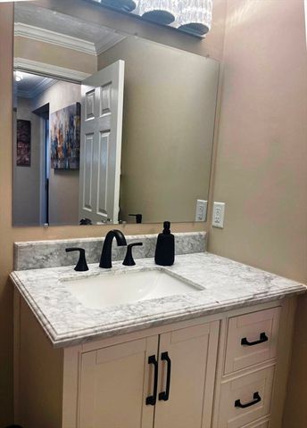 75 Foundry Street 28, Easton, MA 02375