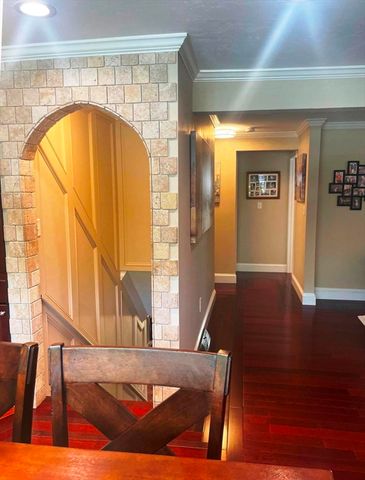 75 Foundry Street 28, Easton, MA 02375