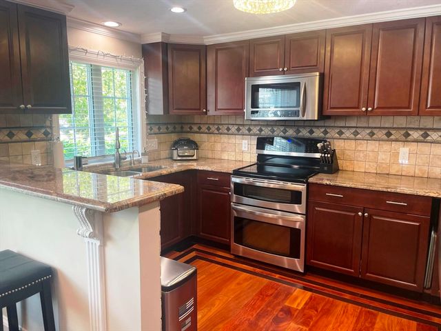75 Foundry Street 28, Easton, MA 02375