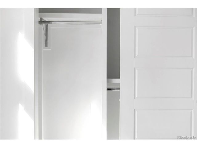 22 Oneida Ct, Denver, CO 80230