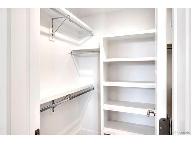 22 Oneida Ct, Denver, CO 80230