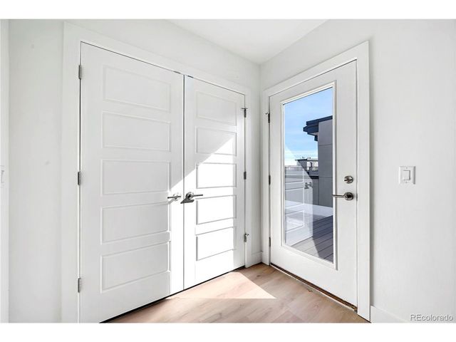 22 Oneida Ct, Denver, CO 80230