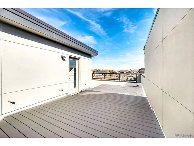 22 Oneida Ct, Denver, CO 80230