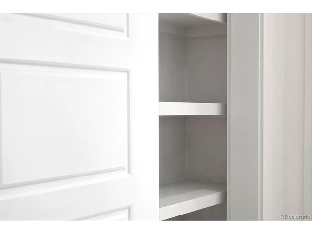 22 Oneida Ct, Denver, CO 80230