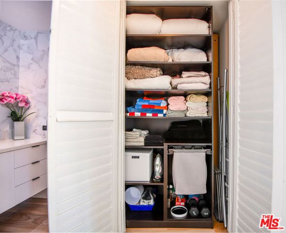 6000 Canterbury Drive D114, Culver City, CA 90230