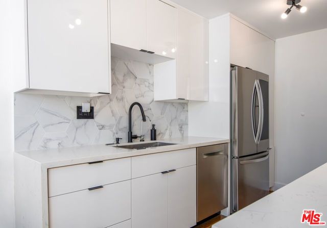 6000 Canterbury Drive D114, Culver City, CA 90230