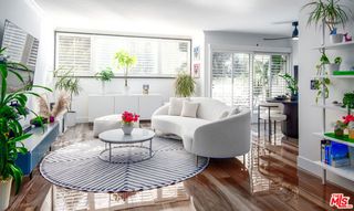 6000 Canterbury Drive D114, Culver City, CA 90230