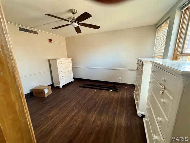 1313 21st St., Granite City, IL 62040