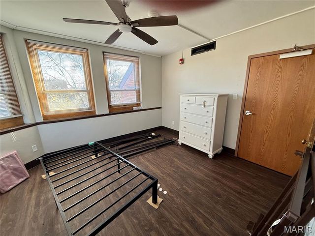 1313 21st St., Granite City, IL 62040