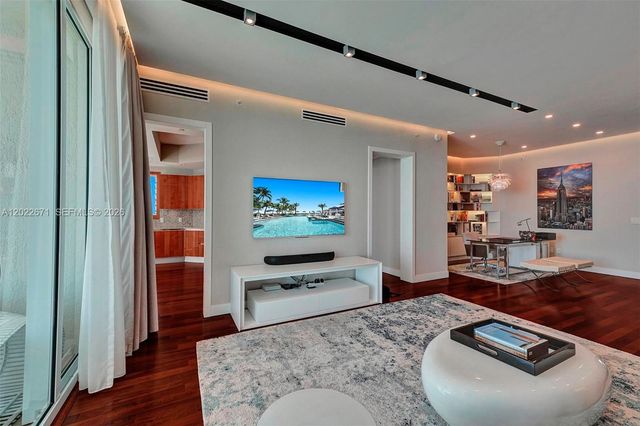 16051 Collins Ave 1102, Sunny Isles Beach, FL 33160