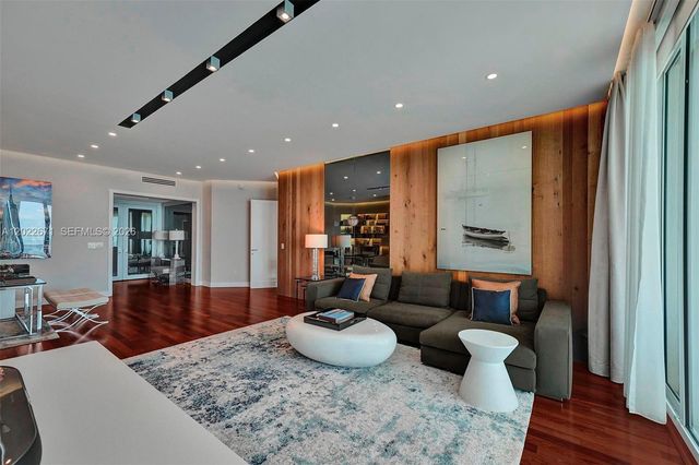 16051 Collins Ave 1102, Sunny Isles Beach, FL 33160