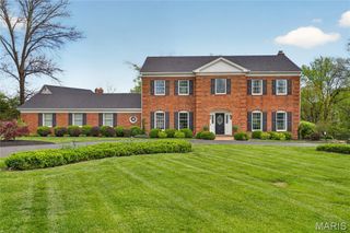 12404 Cedar Moor Drive, Town And Country, MO 63131