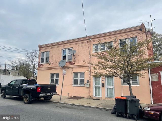 207 HIGHLAND AVE, Chester, PA 19013