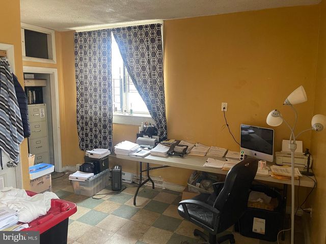 207 HIGHLAND AVE, Chester, PA 19013