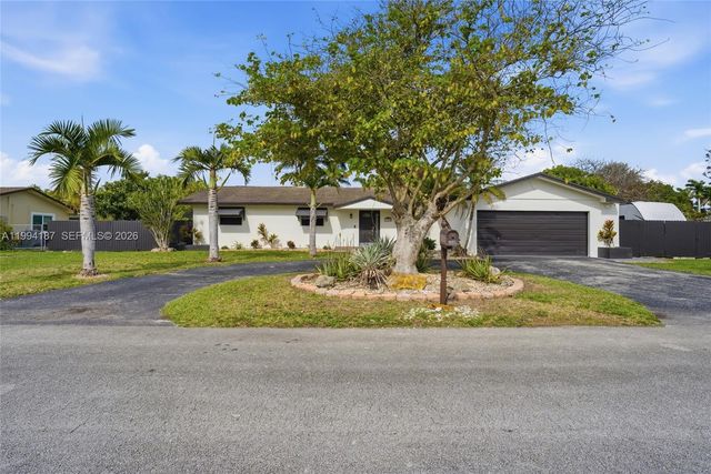 28500 SW 161st Ave, Homestead, FL 33033