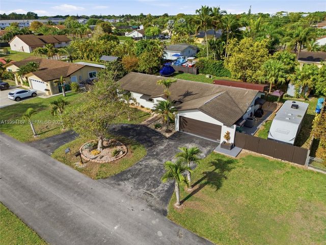 28500 SW 161st Ave, Homestead, FL 33033