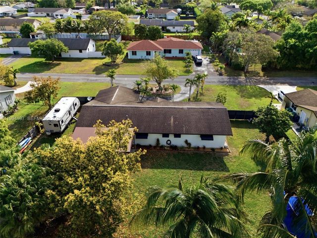 28500 SW 161st Ave, Homestead, FL 33033