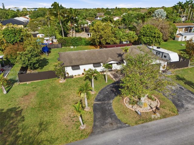 28500 SW 161st Ave, Homestead, FL 33033