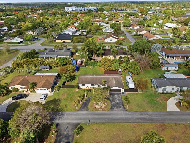 28500 SW 161st Ave, Homestead, FL 33033