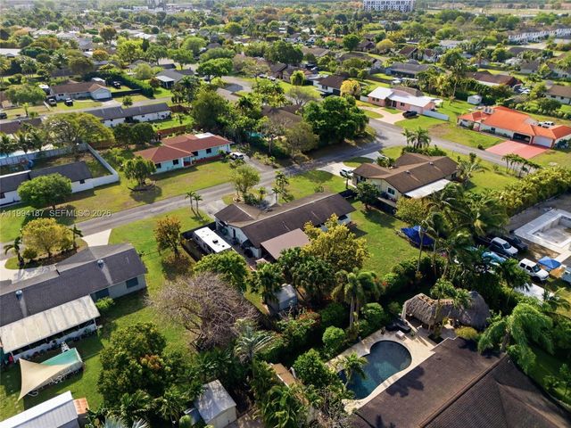 28500 SW 161st Ave, Homestead, FL 33033