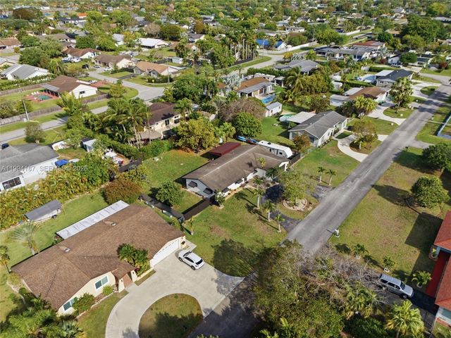 28500 SW 161st Ave, Homestead, FL 33033