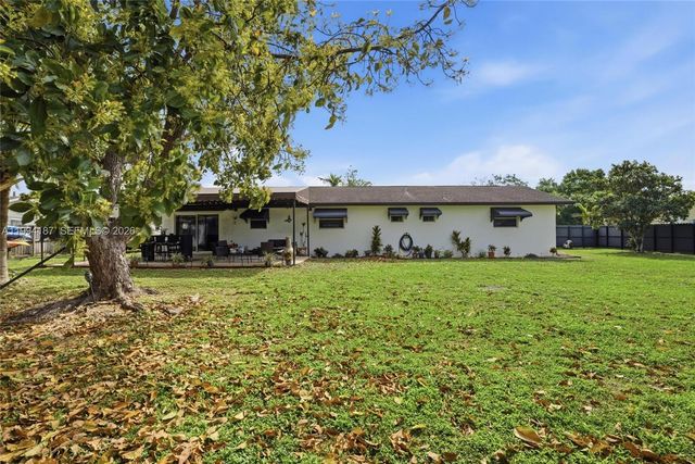 28500 SW 161st Ave, Homestead, FL 33033