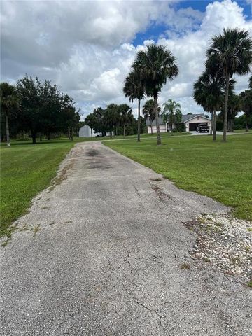 2875 18th AVE SE, Naples, FL 34117