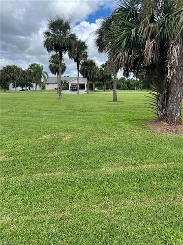 2875 18th AVE SE, Naples, FL 34117