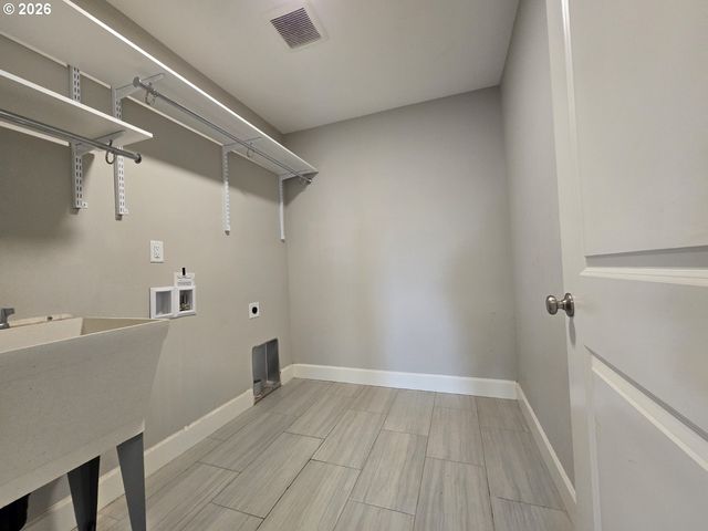 8207 Ne 168TH Pl, Vancouver, WA 98682