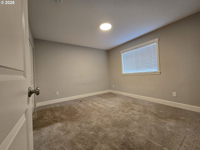 8207 Ne 168TH Pl, Vancouver, WA 98682