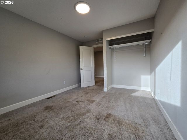 8207 Ne 168TH Pl, Vancouver, WA 98682