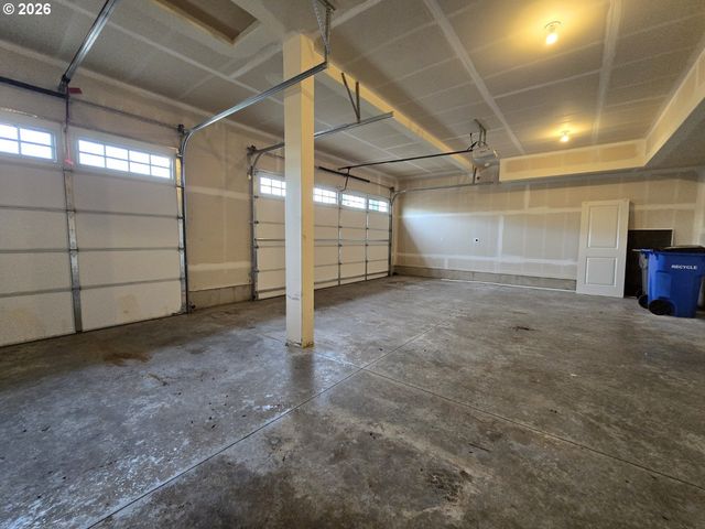 8207 Ne 168TH Pl, Vancouver, WA 98682