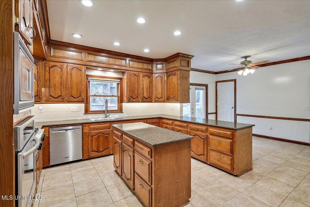 510 Windy Ridge Lane, Madison, MS 39110