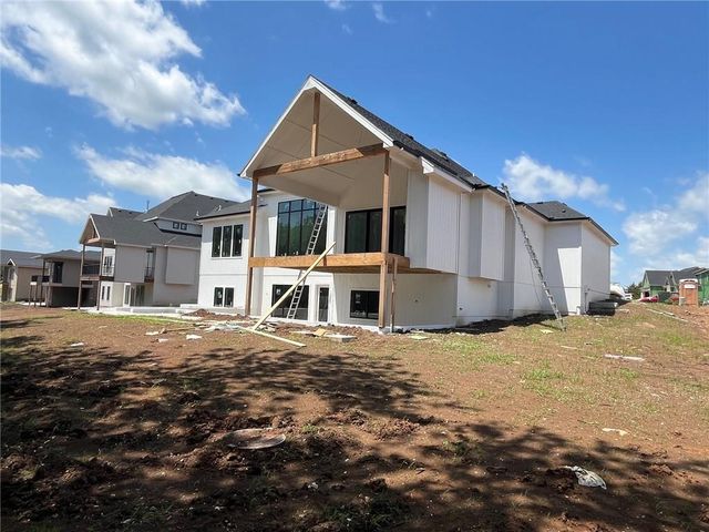 18101 Cody Street, Overland Park, KS 66013