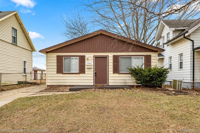 27423 Groveland Street, Madison Heights, MI 48071
