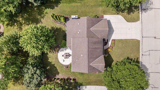 W170N5141 Fair Oak PARKWAY, Menomonee Falls, WI 53051