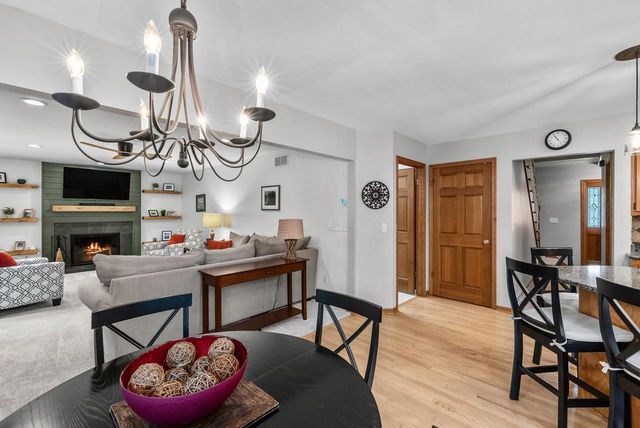 W170N5141 Fair Oak PARKWAY, Menomonee Falls, WI 53051