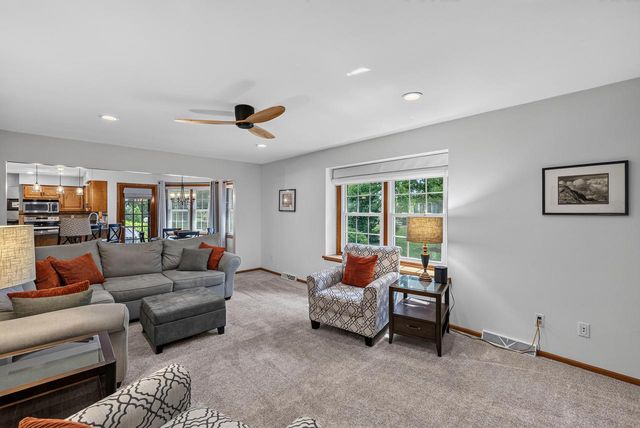W170N5141 Fair Oak PARKWAY, Menomonee Falls, WI 53051