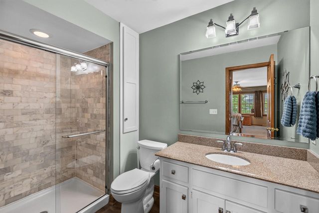 W170N5141 Fair Oak PARKWAY, Menomonee Falls, WI 53051